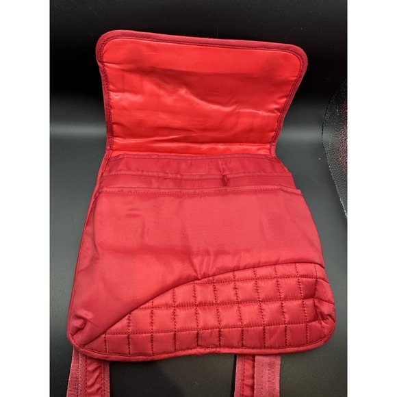 Lug Crossbody Purse‎ Candy Red Adjustable Strap Quilted Medium Bag Travel Casual - Picture 6 of 7